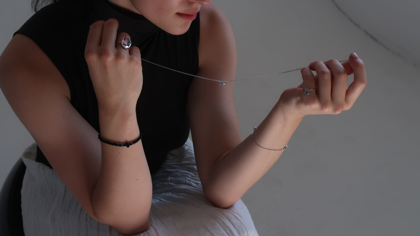 diamonds necklace